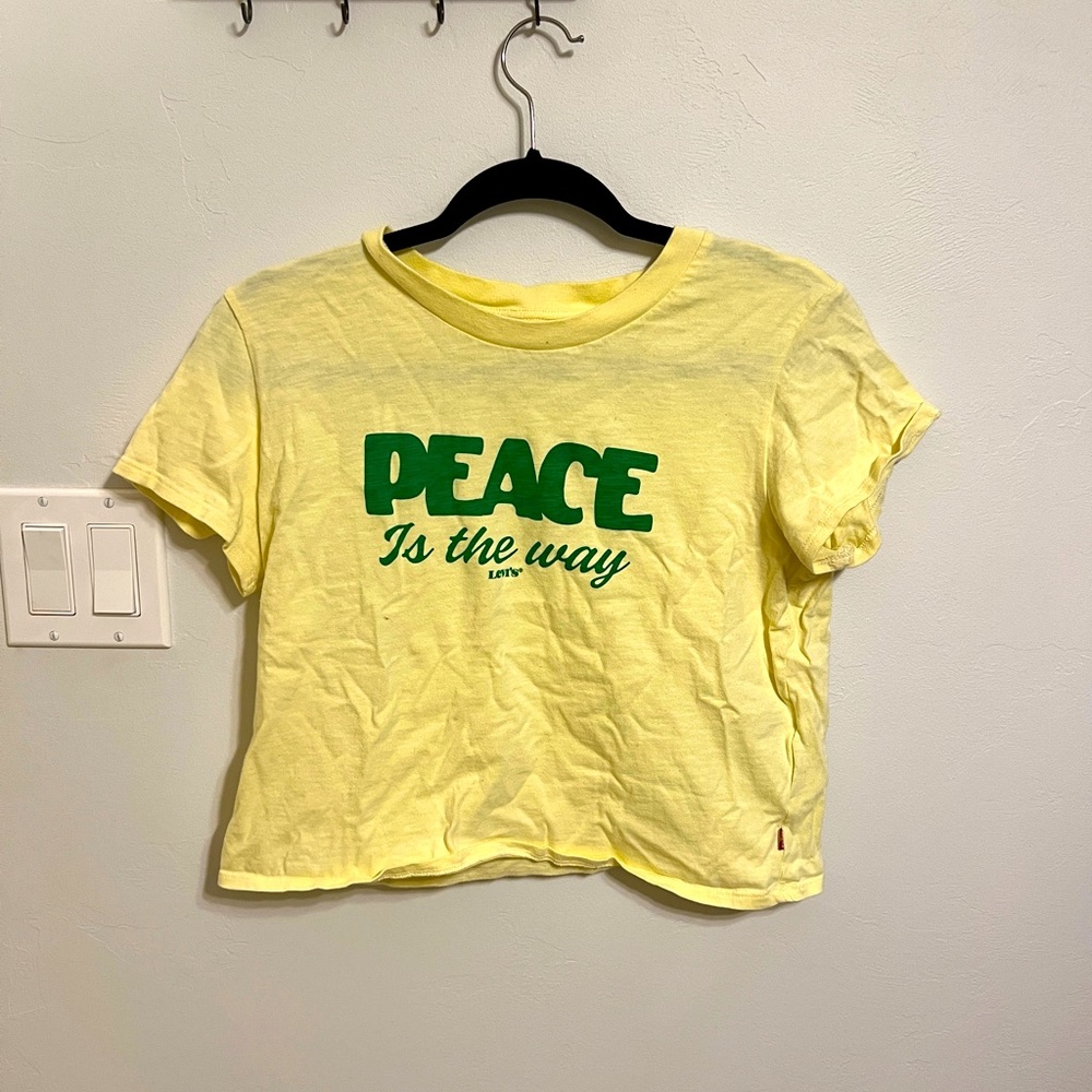Levi’s Graphic Tee